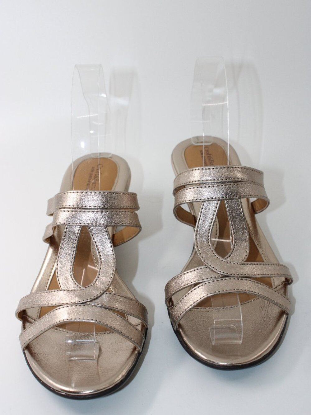 Croft &Barrow NWT Women Sandals Metallic Gold 8M Cushion Casual Hoop & L Wedge